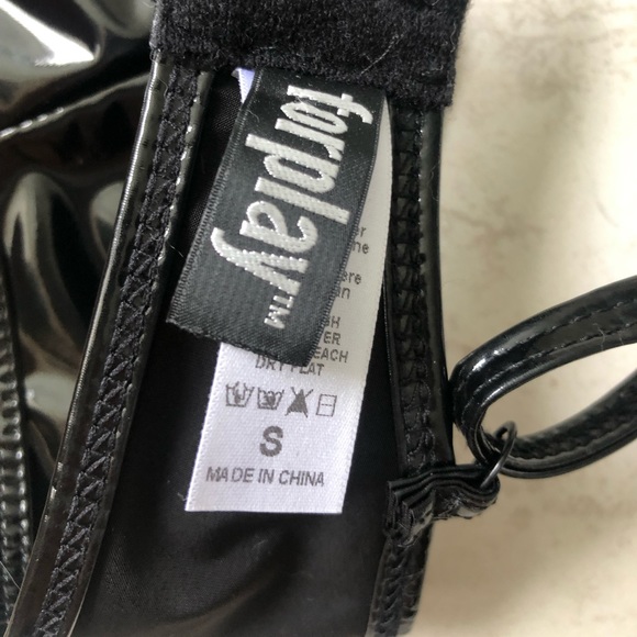 Rave Wonderland Drip Top Vinyl Bra for Raves - Picture 4 of 5